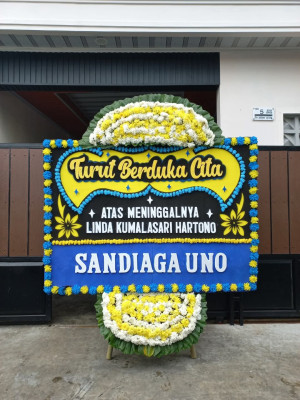 Papan Bunga Duka di Leneng